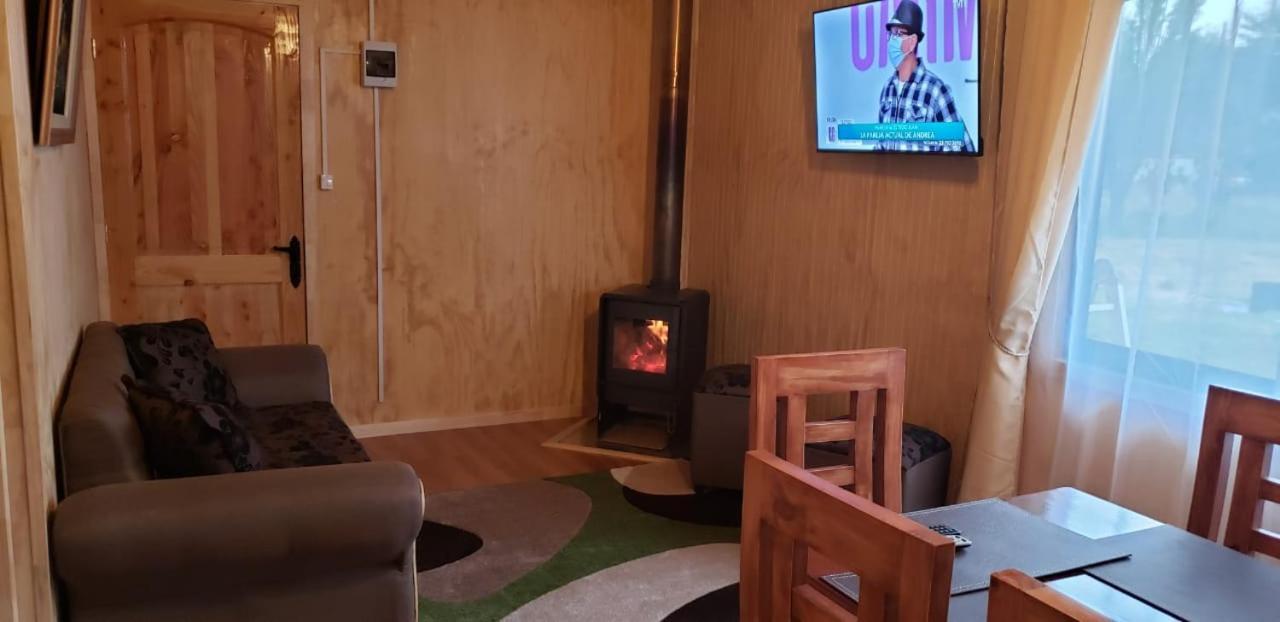 Cabanas P Y R Los Canelos Hornopiren Buitenkant foto